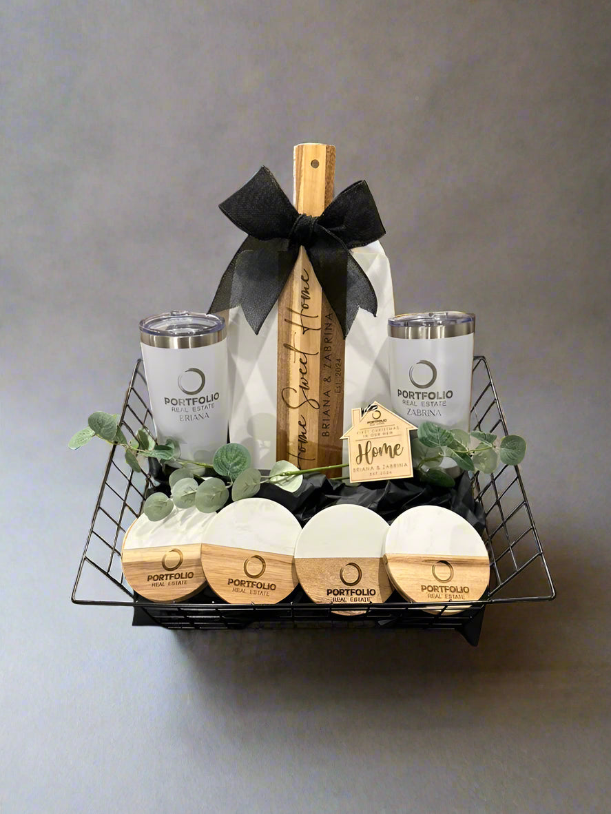 DELUXE Gift Basket